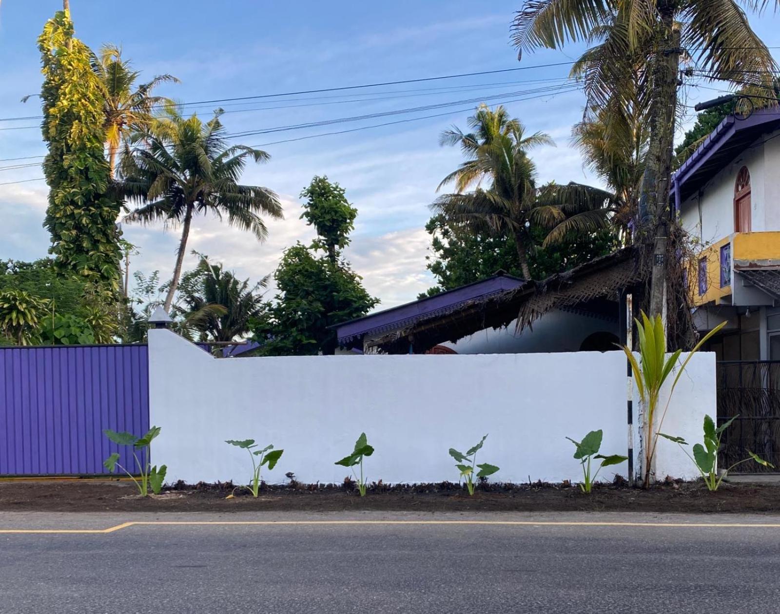 Together Beach House Midigama East Exterior foto